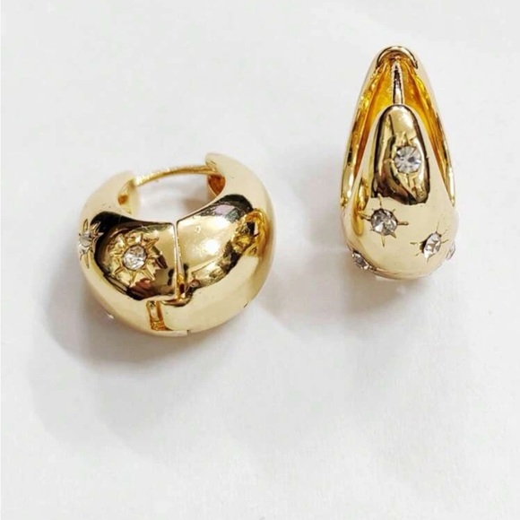 Anthropologie Jewelry - NWOT Aster Gold Huggie Earrings